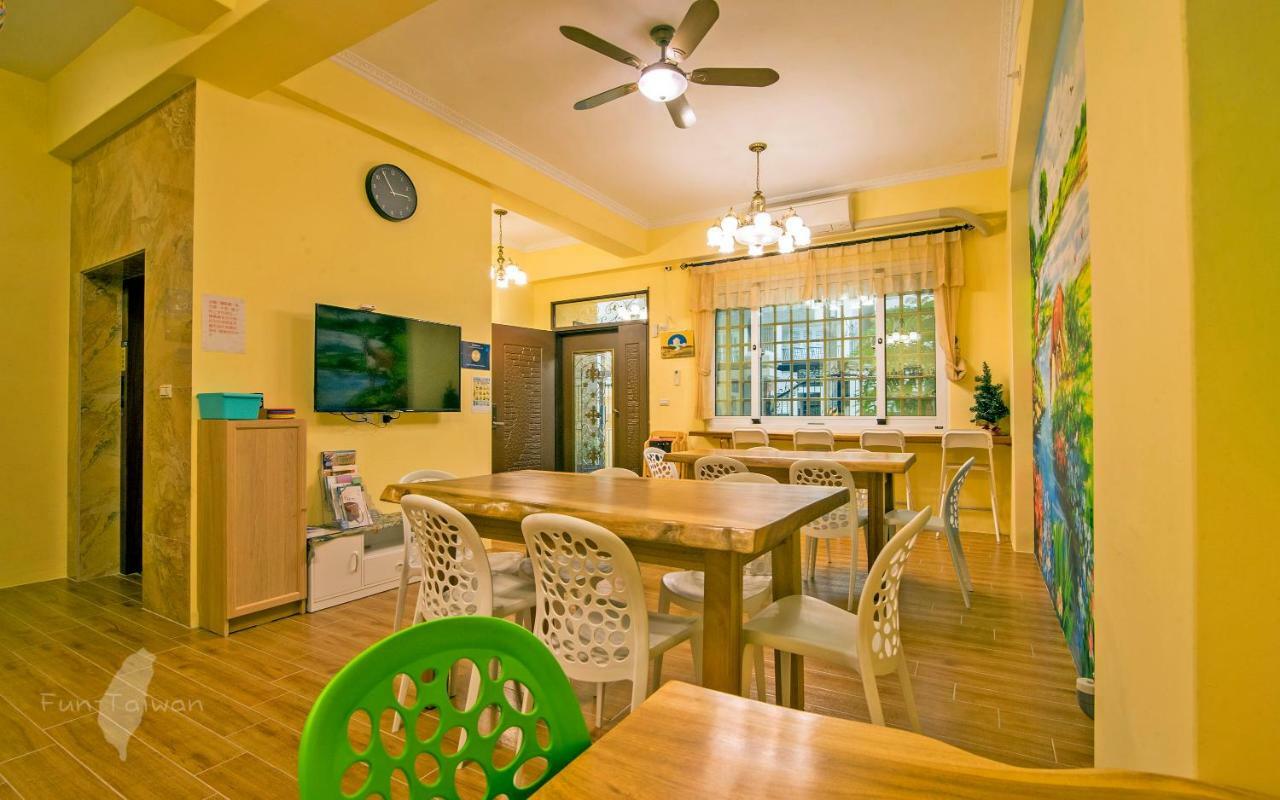 Holby No.8 Elevator Homestay T'ai-tung Esterno foto
