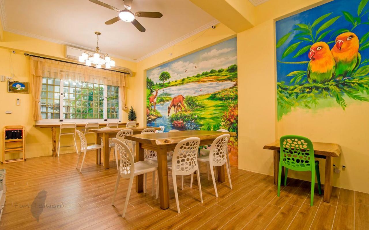 Holby No.8 Elevator Homestay T'ai-tung Esterno foto