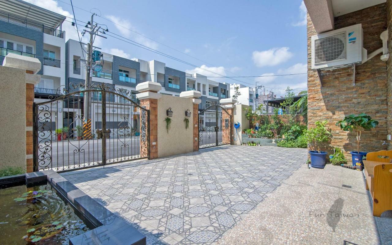 Holby No.8 Elevator Homestay T'ai-tung Esterno foto